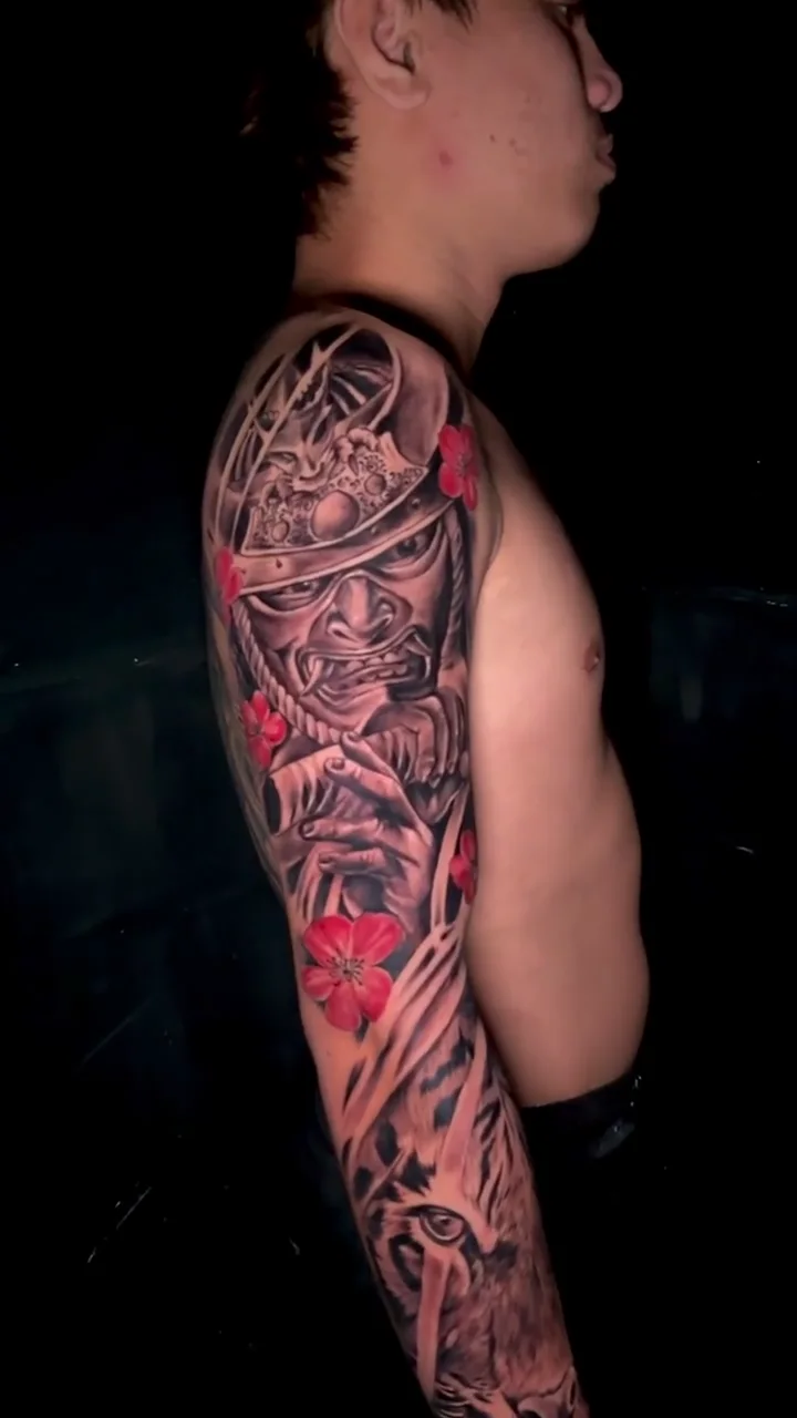 samurai mask floral full sleeve big tattoo tattoo canggu bali