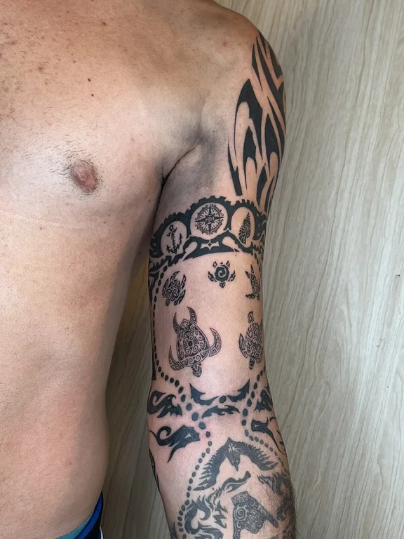 abstract blackwork man black grey elegant dotwork linework heavy shading tattoo Canggu Bali