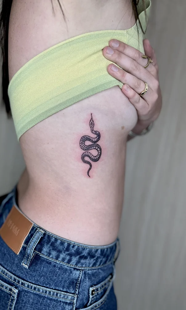 woman waist snake animal blackwork fineline fine line linework line black tattoo canggu bali