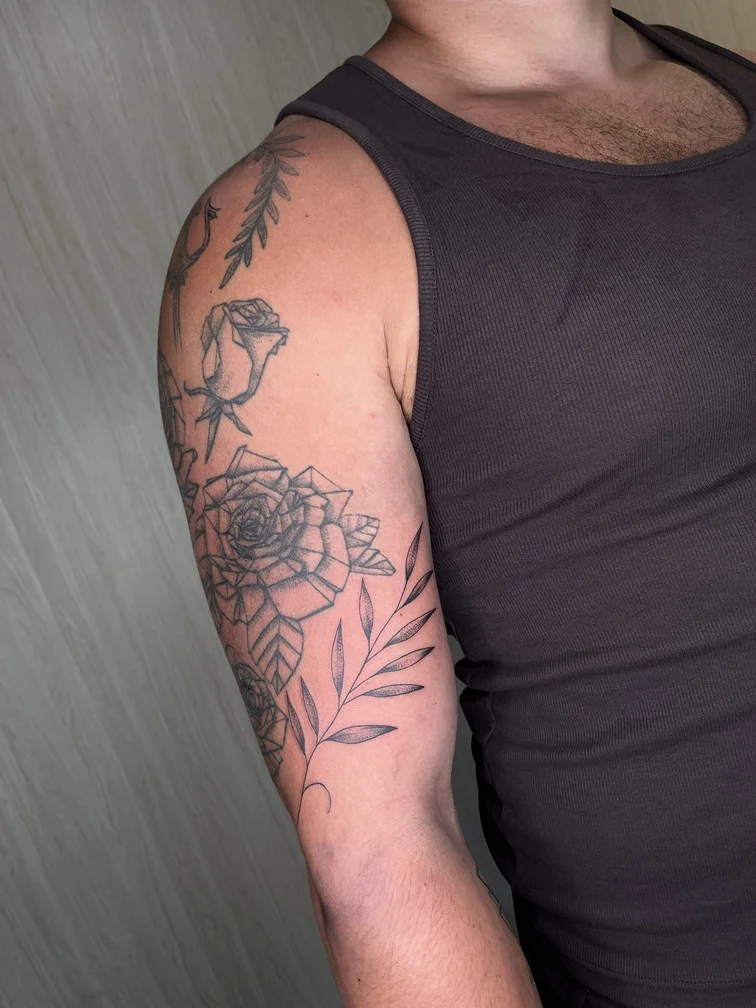 leaf blackwork grey black nature man hand tattoo tattoo canggu bali