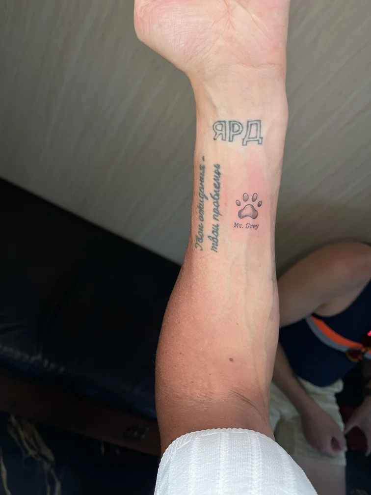 black blackwork pet tattoo man hand simple elegant symbol tattoo canggu bali