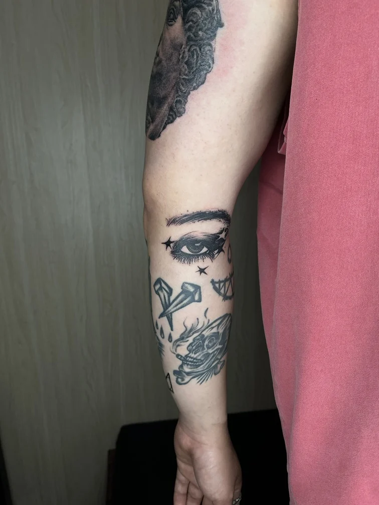 eye man hand blackwork symbol shading elegant fineline fine line linework tattoo tattoo canggu bali
