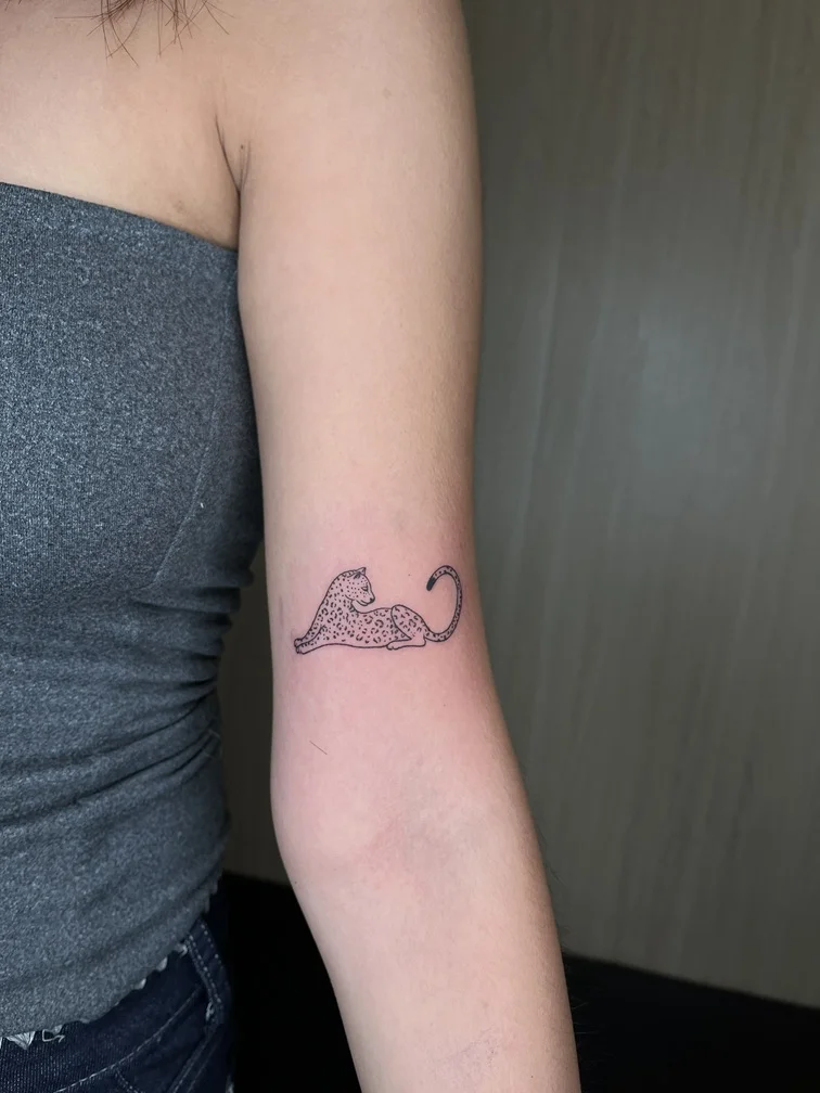 leopart animal fineline finework line woman hand black tattoo tattoo canggu bali