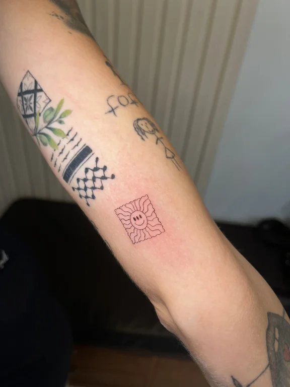 geometric blackwork hand dotwork spiritual minimal elegant soft shading tattoo Canggu Bali