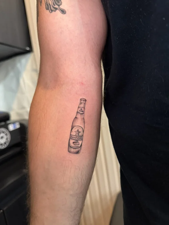 symbol fine line man bold line minimal cloud heavy shading soft shading tattoo Canggu Bali