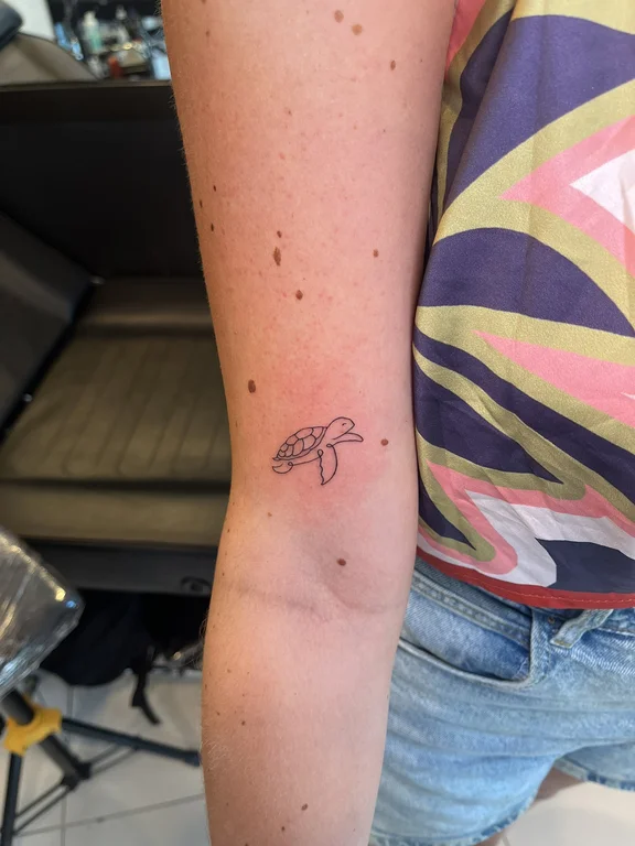 abstract minimalist hand fine line minimal cloud bold line linework tattoo Canggu Bali