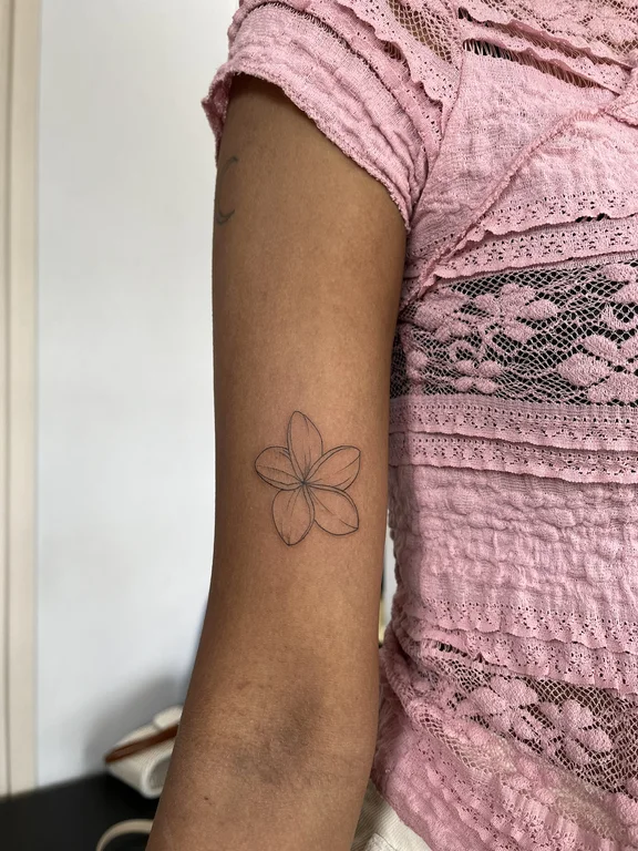 floral minimalist lotus fine line minimal dotwork soft shading linework tattoo Canggu Bali