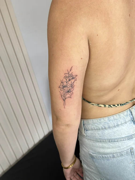 floral minimalist peony linework minimal elegant dotwork soft shading tattoo Canggu Bali