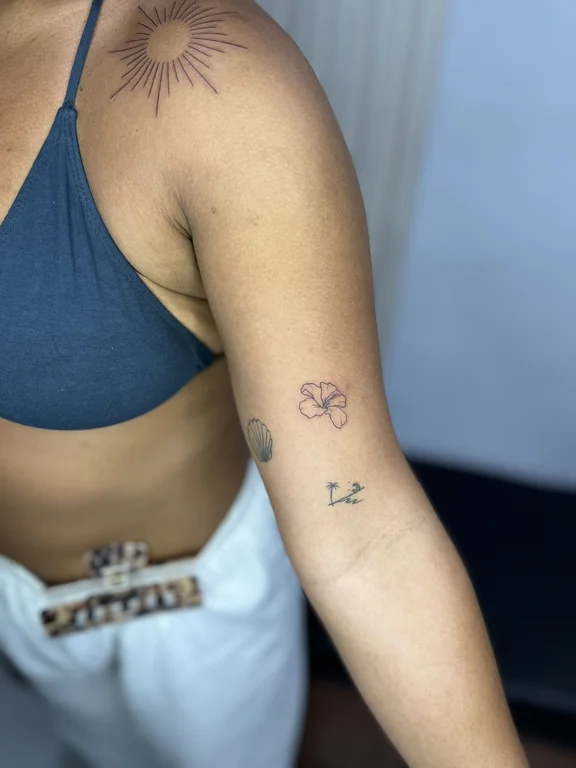 floral minimalist rose dotwork minimal elegant sun soft shading tattoo Canggu Bali