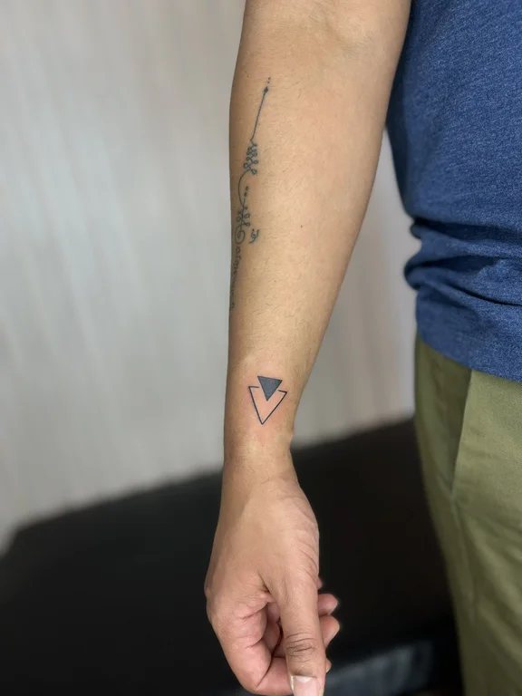geometric minimalist woman fine line minimal thin line dotwork soft shading tattoo Canggu Bali