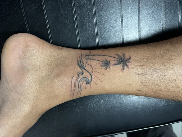 nature minimalist hand fine line leaf linework soft shading elegant tattoo Canggu Bali