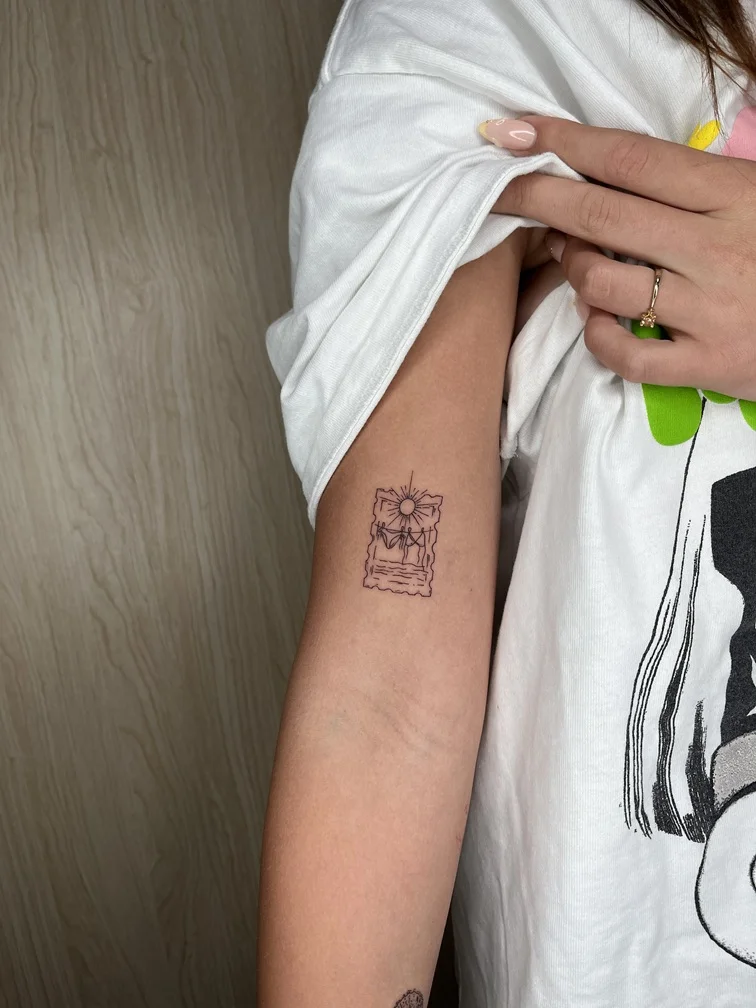 stamp hand woman bikini beach sea minimalist nature fineline fine line linework line tattoo canggu bali