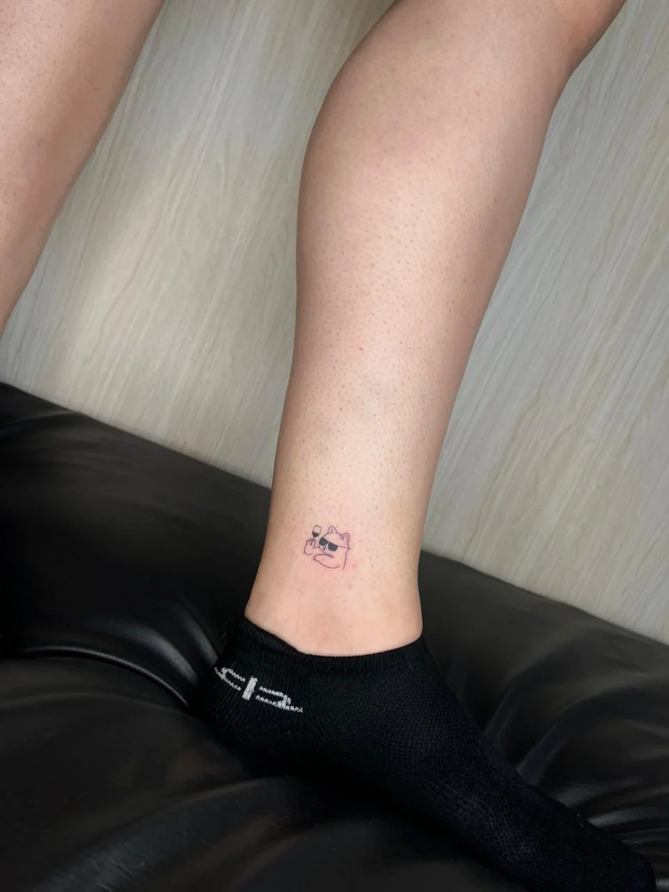 woman leg foot portrait cartoon minimalist fine line line work line tattoo canggu bali