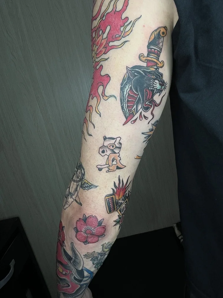 man hand neo traditional old school old colorful tattoo tattoo canggu bali