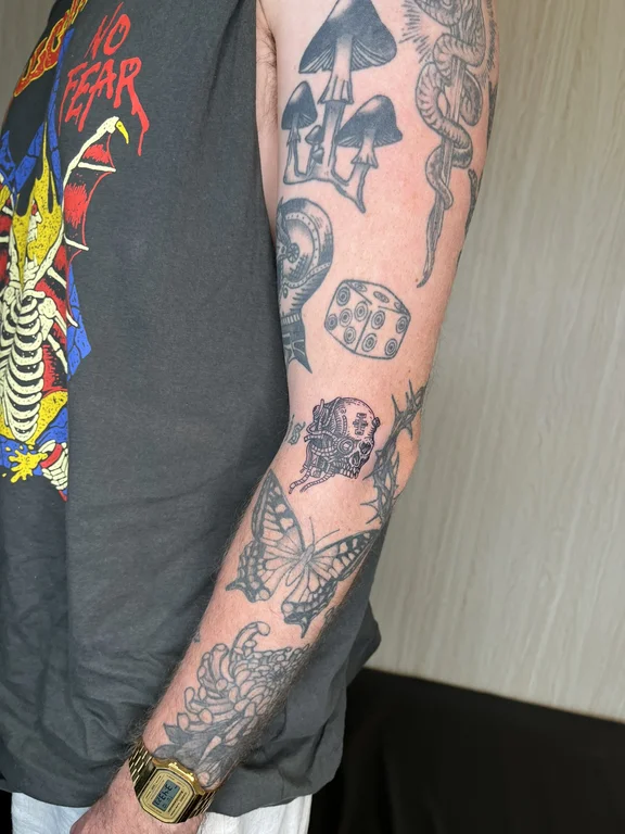 abstract new school hand black grey cloud heavy shading horror linework tattoo Canggu Bali
