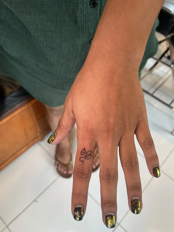 symbol new school hand fine line sun bold line thin line linework tattoo Canggu Bali
